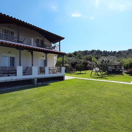 Latoura Apartment