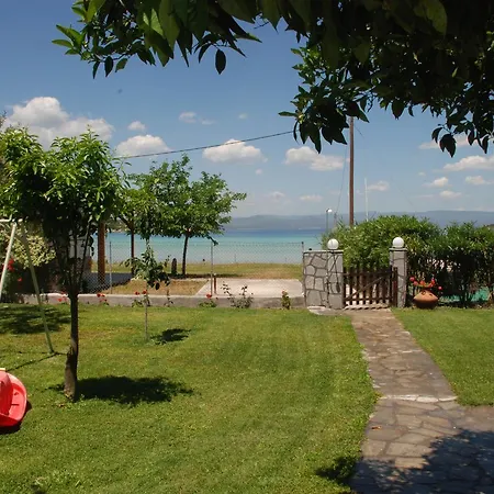 Latoura Ormos Panagias