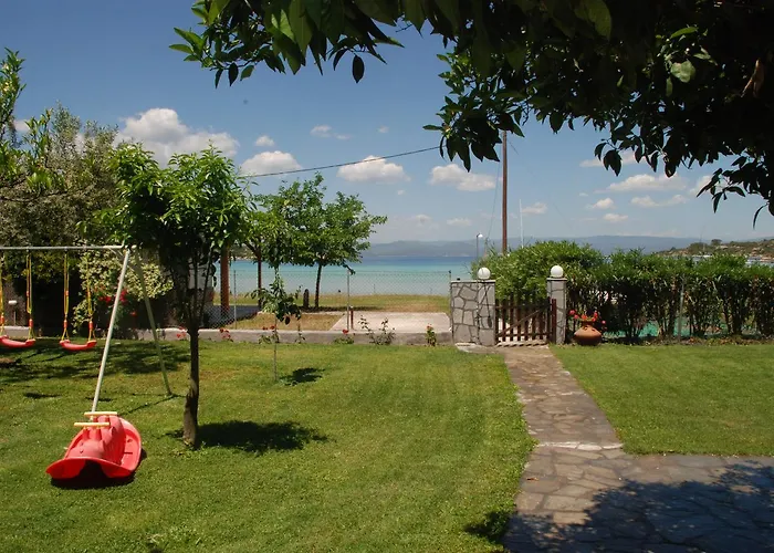 Latoura Ormos Panagias